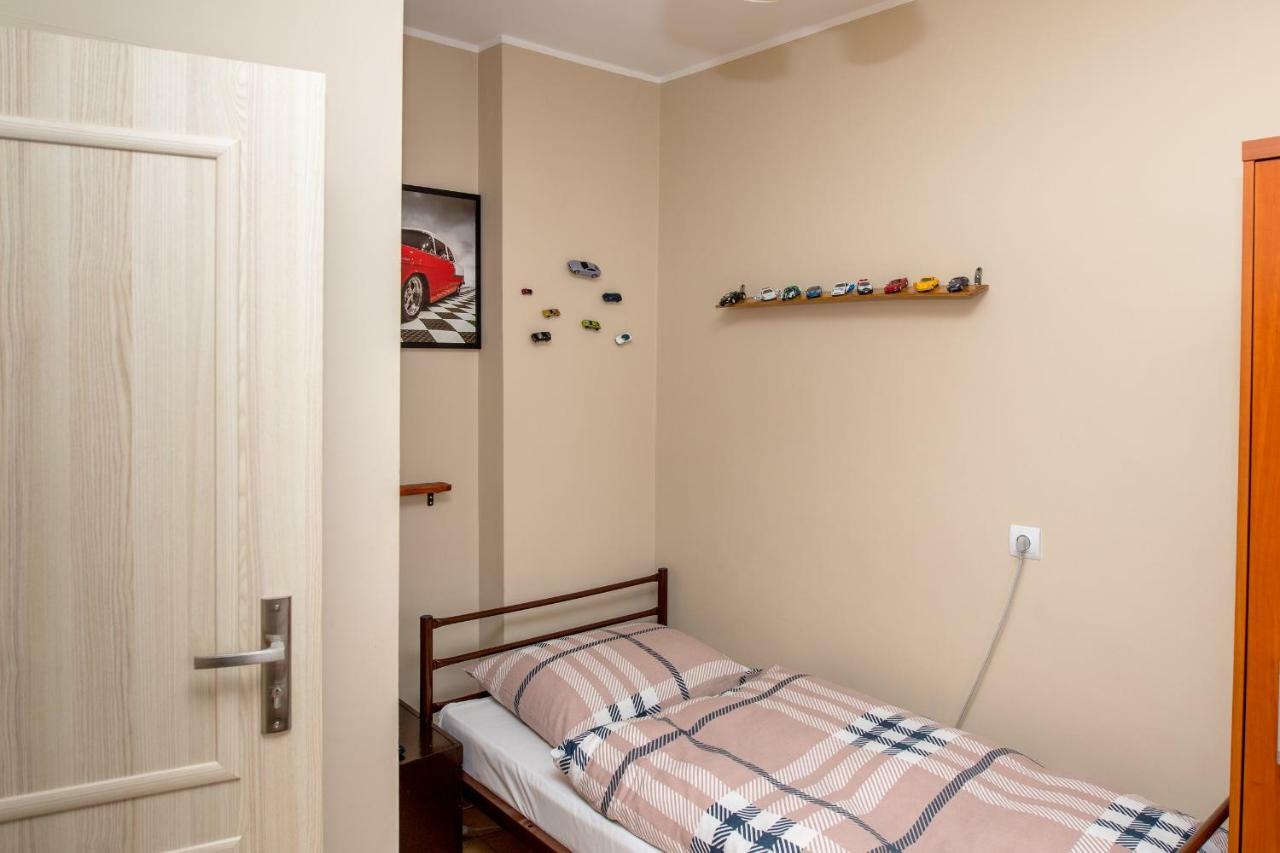 Pokoje Goscinne Arkadia Września Buitenkant foto