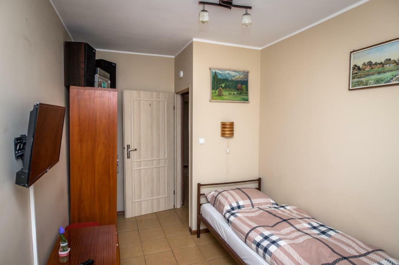 Pokoje Goscinne Arkadia Września Buitenkant foto